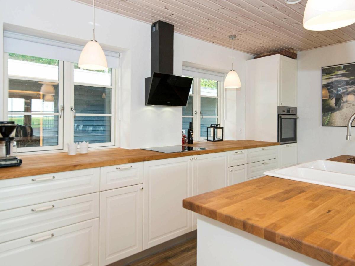 10 Person Holiday Home In Glesborg Kültér fotó